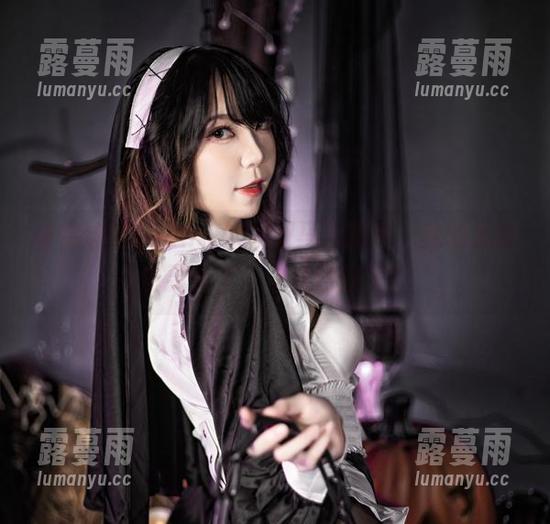 Leah梓未 看完这张Leah梓未的双马尾图片,我的发型也要变了,太久没换了!