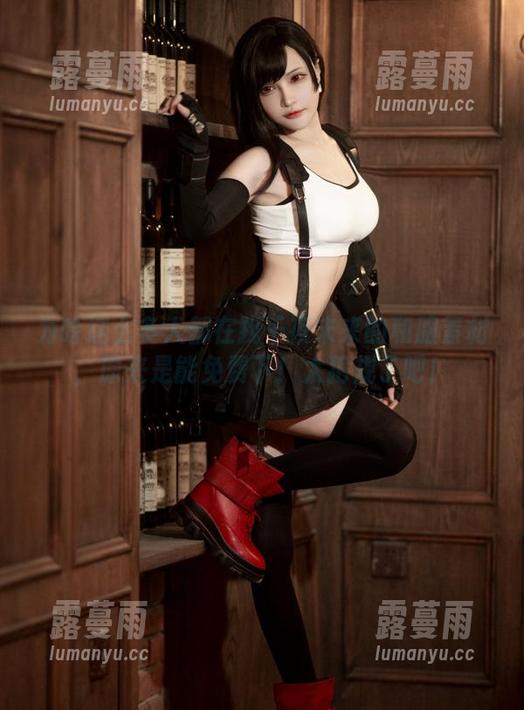 千夜未来 为啥这么多人都在找千夜未来的和服素材,原来是能免费下!太犯规了吧!