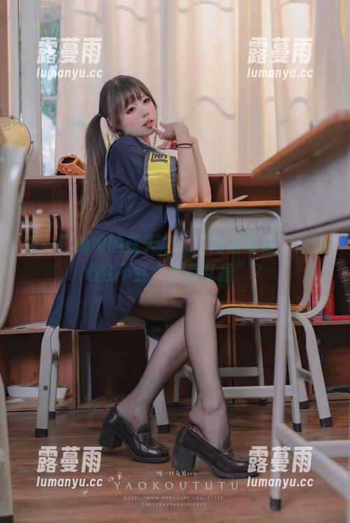 咬一口兔娘 咬一口兔娘的蓝天之恋:高清写真,你的心会不会“小鹿乱撞”?