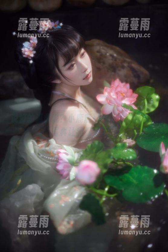 小鹿鹿shika 说好的温柔呢?小鹿鹿shika的“恶毒”写真让我惊呆了~