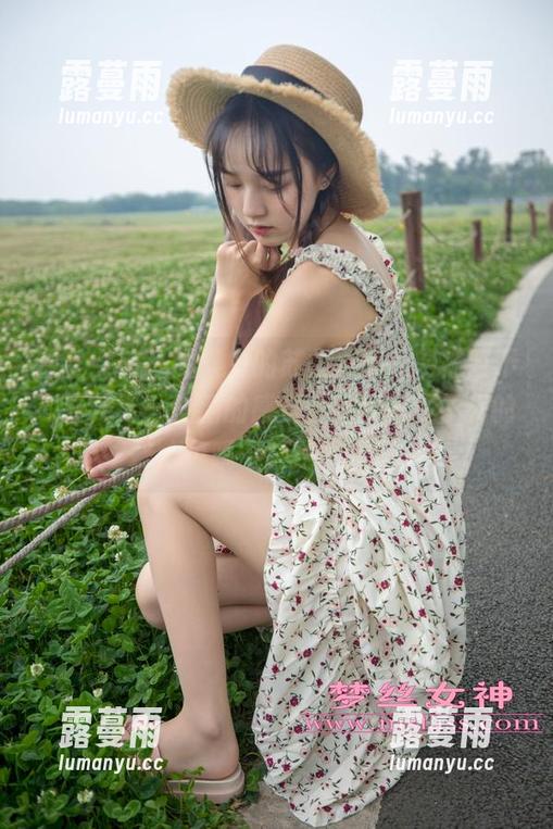 梦丝女神-苏柔 梦丝女神 - 图集中的苏柔,穿的网袜时不时开启了一些新的感觉,完全抓住了我的心…哦不,是眼睛!