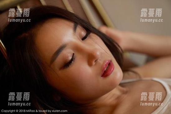 蜜桃社-杏子 蜜桃社 - 瞧瞧杏子,这高清写真让眼镜都自愧不如!
