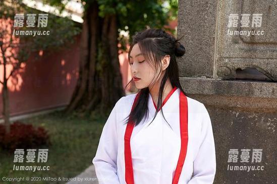 蜜桃社-真希 蜜桃社 - 真希的比基尼,原图看得我眼珠子都要掉了,难道是不小心拍出来的吗?